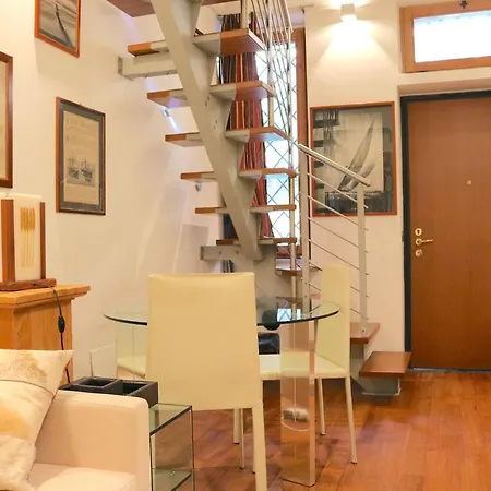 Charming Apartment In The Navigli District - 4 People Milão Exterior foto