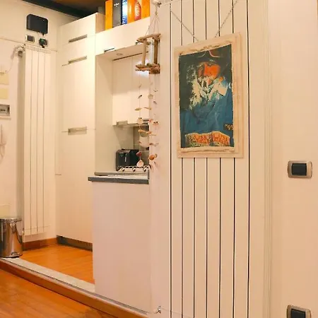 Charming Apartment In The Navigli District - 4 People Milão Exterior foto